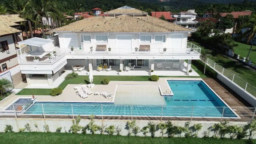 Foto 1 de Casa de Condomínio com 10 Quartos para venda ou aluguel, 850m² em Delfim Verde, Caraguatatuba