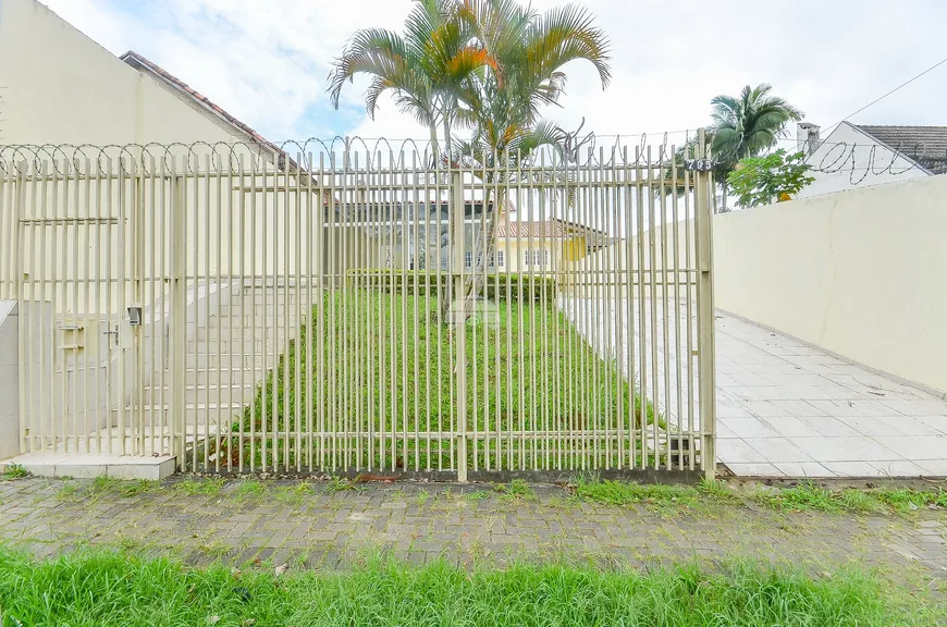 Foto 1 de Casa com 5 Quartos à venda, 277m² em Centro Cívico, Curitiba