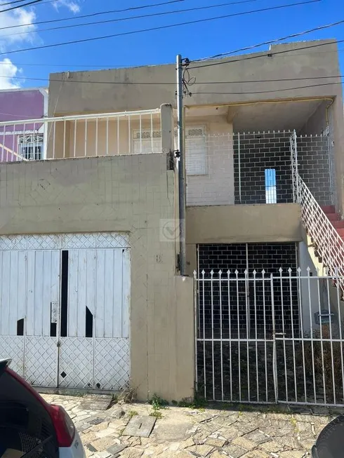Foto 1 de Casa com 5 Quartos à venda, 140m² em São José, Aracaju