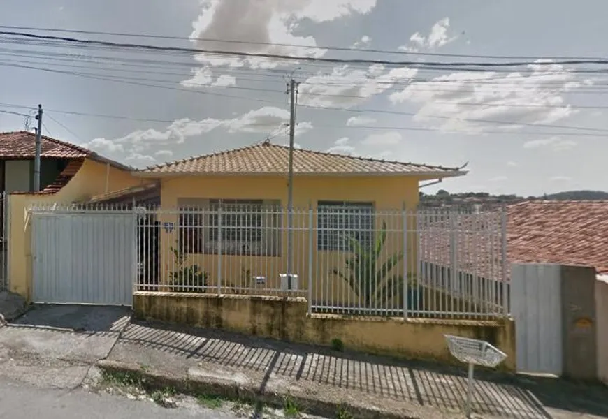 Foto 1 de Casa com 4 Quartos à venda, 112m² em Esplanada, Santa Luzia