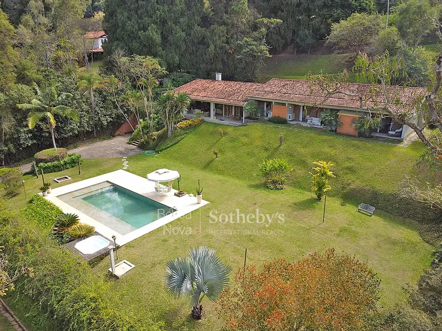Foto 1 de Casa de Condomínio com 5 Quartos à venda, 730m² em Cuiaba, Petrópolis