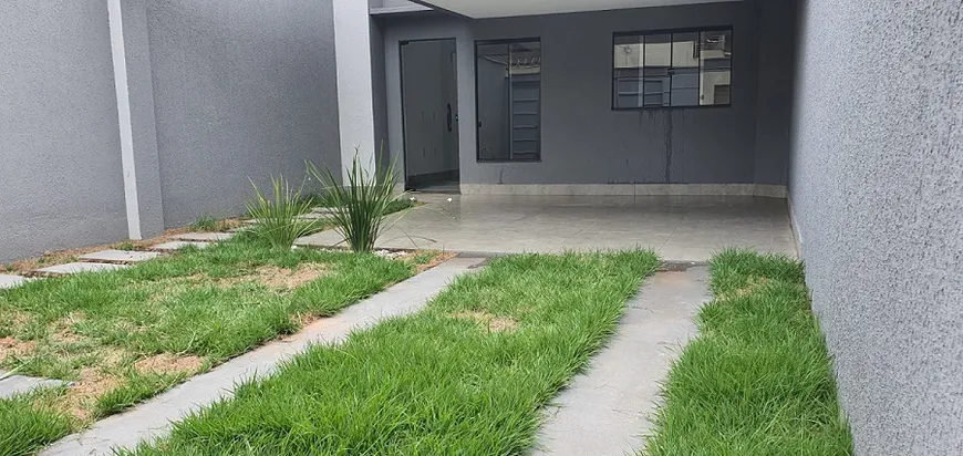 Foto 1 de Casa com 3 Quartos à venda, 102m² em Goiania 2, Goiânia