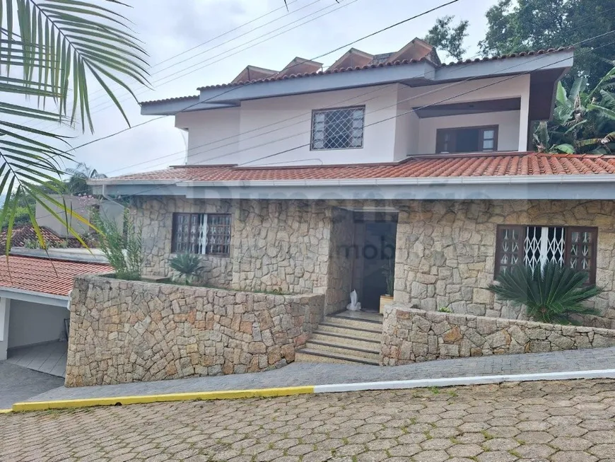 Foto 1 de Casa de Condomínio com 6 Quartos à venda, 348m² em Córrego Grande, Florianópolis