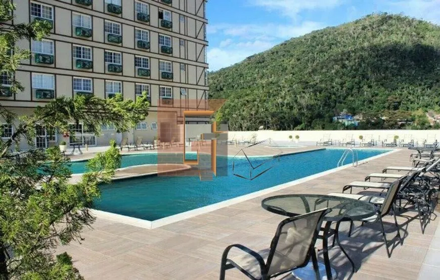 Foto 1 de Cobertura com 3 Quartos à venda, 125m² em Itaipava, Petrópolis