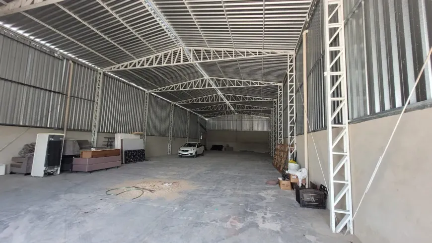 Foto 1 de Galpão/Depósito/Armazém com 1 Quarto para alugar, 400m² em Jardim Nesita, Campina Grande do Sul