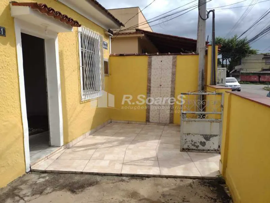 Foto 1 de Casa com 2 Quartos à venda, 51m² em Jardim Sulacap, Rio de Janeiro