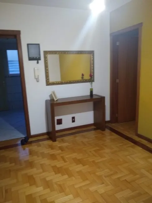 Foto 1 de Apartamento com 2 Quartos à venda, 61m² em Vila Ipiranga, Porto Alegre
