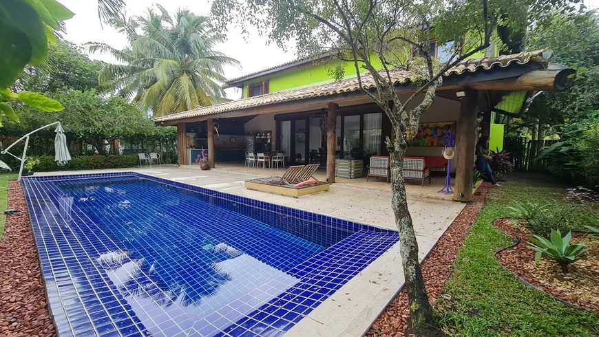 Foto 1 de Casa de Condomínio com 4 Quartos à venda, 1000m² em Busca-Vida, Camaçari