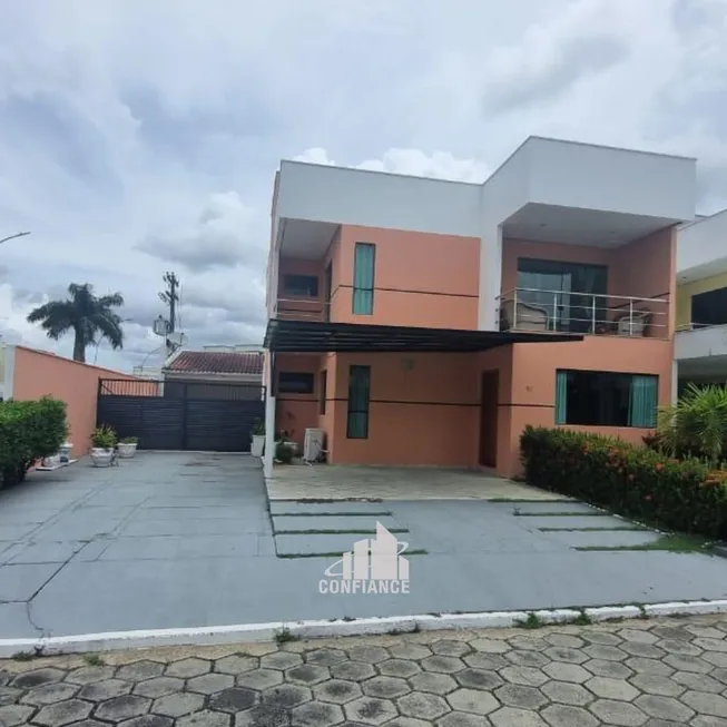 Foto 1 de Casa de Condomínio com 3 Quartos à venda, 245m² em Flores, Manaus