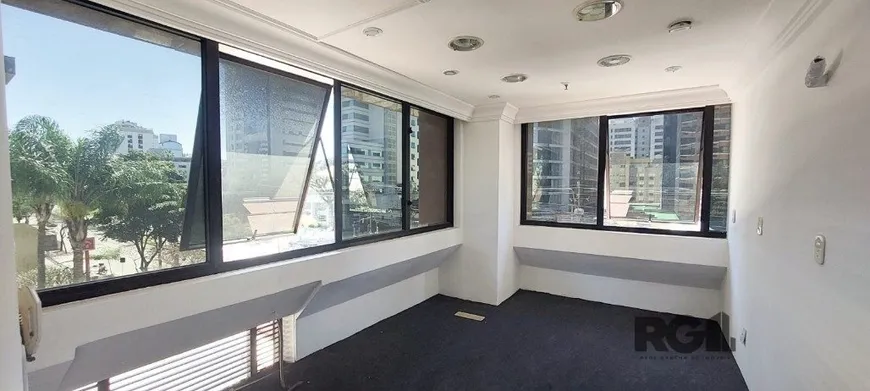 Foto 1 de Sala Comercial para alugar, 52m² em Boa Vista, Porto Alegre