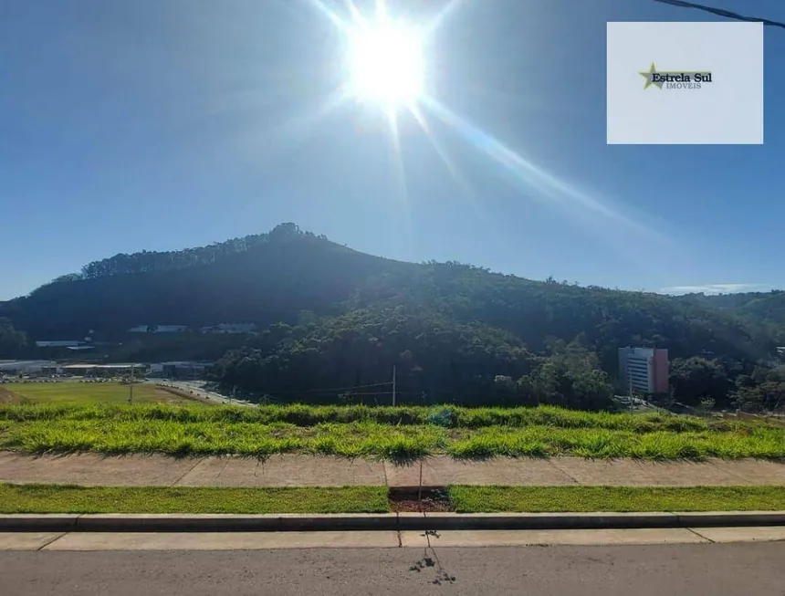 Foto 1 de Lote/Terreno à venda, 320m² em Salvaterra, Juiz de Fora