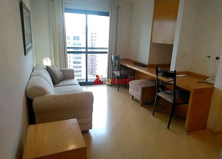 Foto 1 de Flat com 1 Quarto à venda, 35m² em Moema, São Paulo