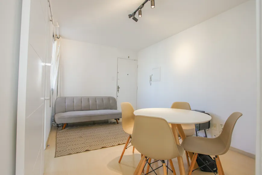 Foto 1 de Apartamento com 2 Quartos à venda, 53m² em Higienópolis, São Paulo