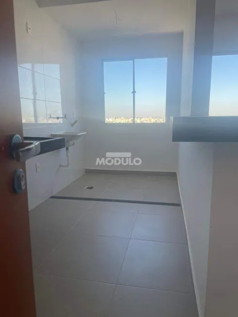 Foto 1 de Apartamento com 2 Quartos à venda, 52m² em Marta Helena, Uberlândia