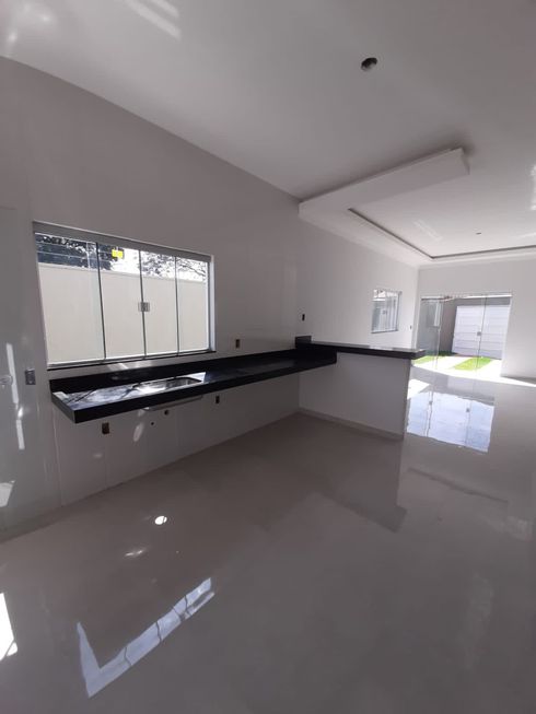 Foto 1 de Casa com 3 Quartos à venda, 89m² em Setor Maysa, Trindade