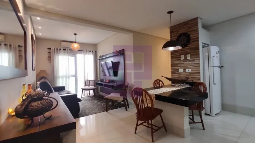 Foto 1 de Apartamento com 3 Quartos à venda, 95m² em Jardim Las Palmas, Guarujá