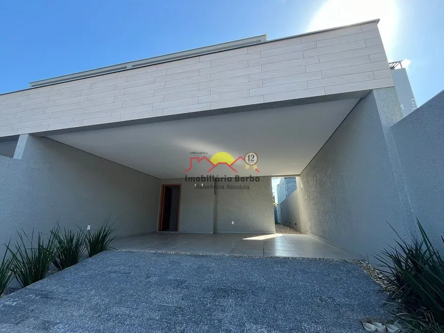 Foto 1 de Casa com 3 Quartos à venda, 196m² em Santo Antônio, Joinville
