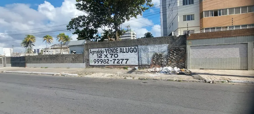 Foto 1 de Lote/Terreno à venda em Centro, Maceió