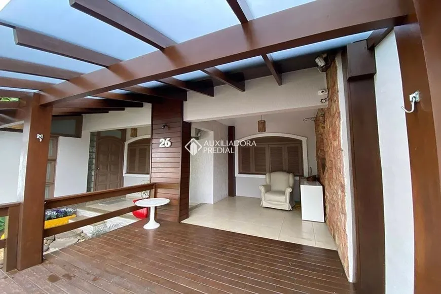 Foto 1 de Casa com 3 Quartos à venda, 163m² em Petrópolis, Novo Hamburgo