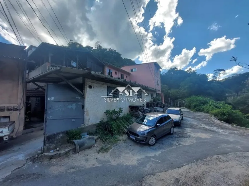 Foto 1 de Galpão/Depósito/Armazém com 5 Quartos à venda, 400m² em Bingen, Petrópolis