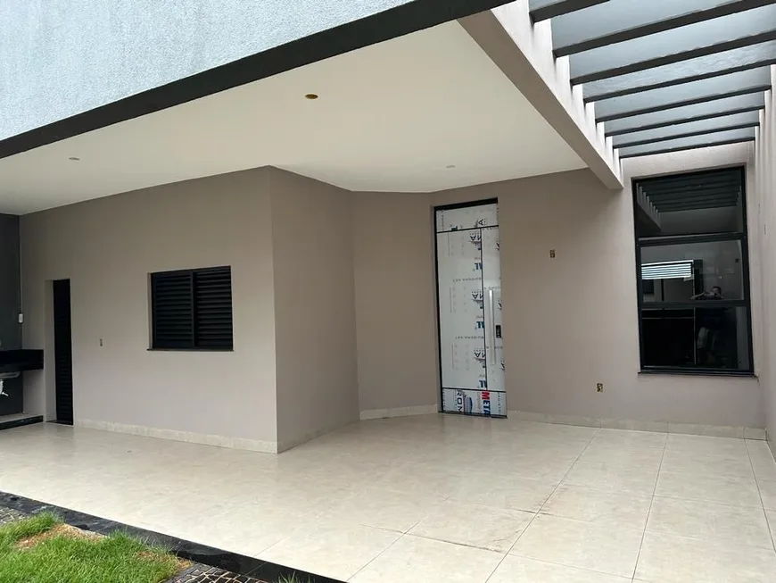 Foto 1 de Casa com 3 Quartos à venda, 116m² em Grand Ville, Uberlândia