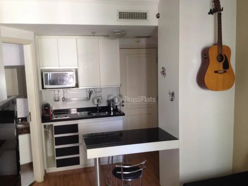 Foto 1 de Flat com 1 Quarto para venda ou aluguel, 30m² em Pinheiros, São Paulo