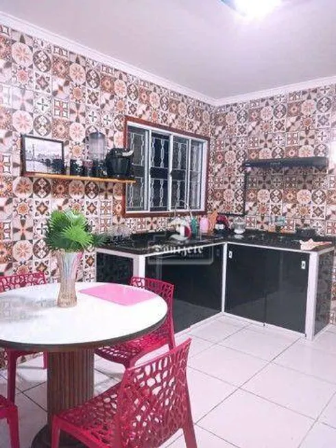 Foto 1 de Sobrado com 4 Quartos à venda, 200m² em Jardim Aclimacao, Santo André