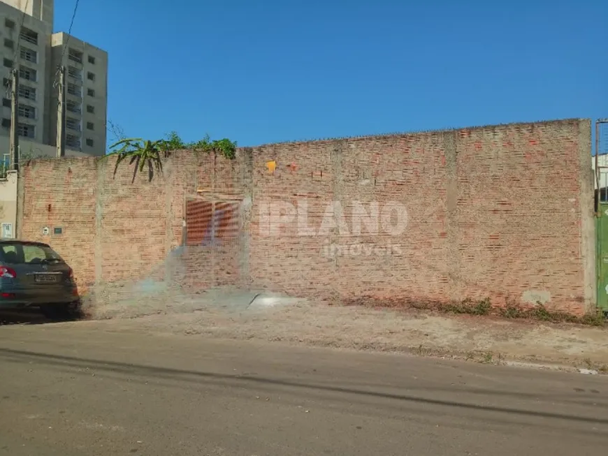 Foto 1 de Lote/Terreno à venda, 300m² em Morada dos Deuses, São Carlos