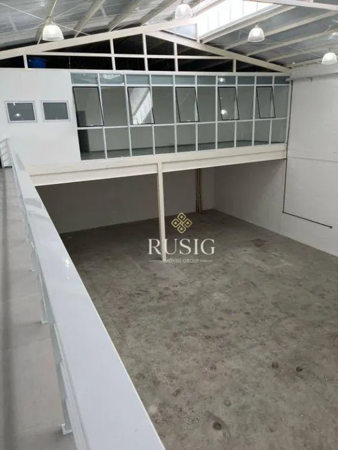 Foto 1 de Sobrado com 2 Quartos para alugar, 585m² em Vila Carmosina, São Paulo
