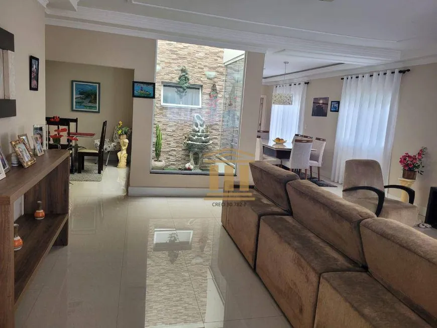 Foto 1 de Casa de Condomínio com 3 Quartos à venda, 390m² em Mirante do Vale, Jacareí