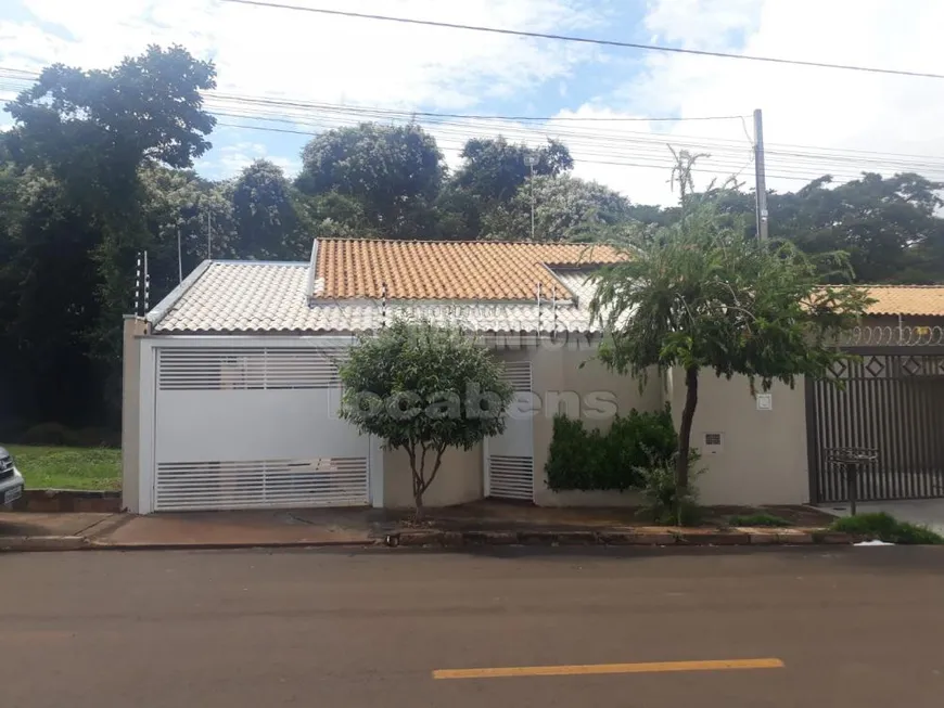 Foto 1 de Casa com 4 Quartos à venda, 179m² em Residencial Santa Ana, São José do Rio Preto