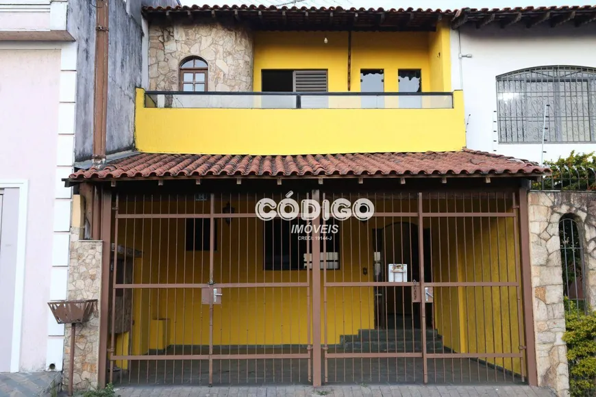 Foto 1 de Sobrado com 3 Quartos para alugar, 180m² em Jardim Bom Clima, Guarulhos