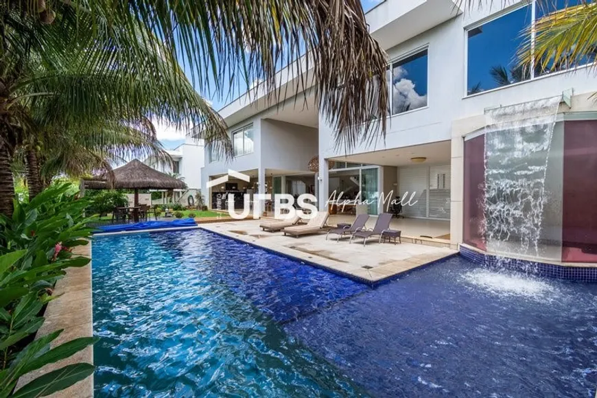 Foto 1 de Casa de Condomínio com 5 Quartos à venda, 589m² em Residencial Alphaville Flamboyant, Goiânia