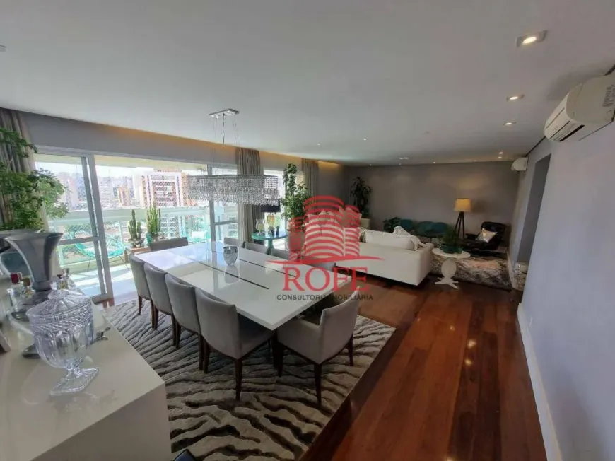 Foto 1 de Apartamento com 3 Quartos à venda, 239m² em Brooklin, São Paulo