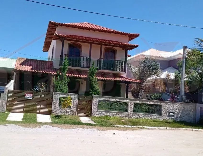 Foto 1 de Casa de Condomínio com 4 Quartos à venda, 240m² em Praia Sêca, Araruama