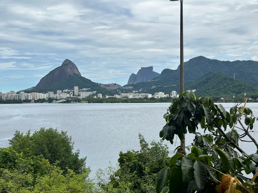 Foto 1 de Apartamento com 4 Quartos à venda, 275m² em Lagoa, Rio de Janeiro