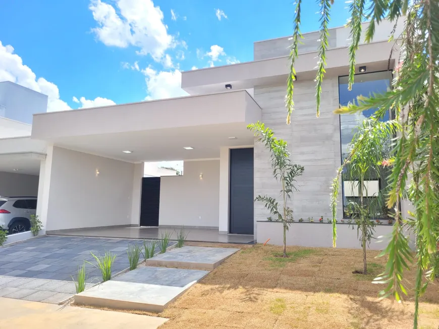 Foto 1 de Casa de Condomínio com 3 Quartos à venda, 162m² em Residencial Village Damha III, Araraquara