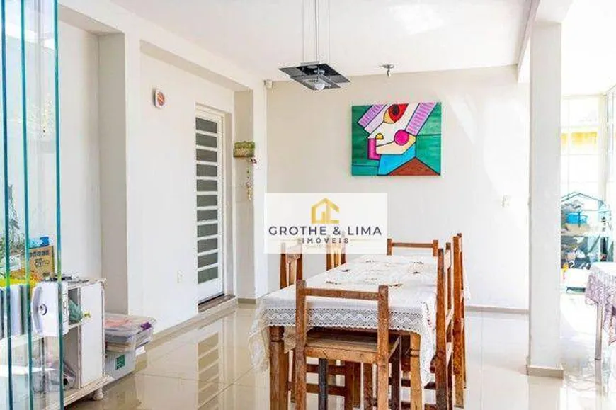 Foto 1 de Casa com 4 Quartos à venda, 240m² em Jardim Ana Rosa, Taubaté