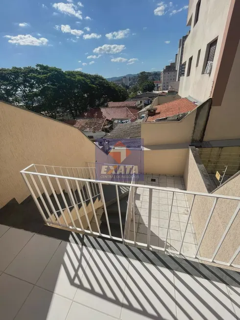 Foto 1 de Sobrado com 3 Quartos à venda, 161m² em Vila Galvão, Guarulhos
