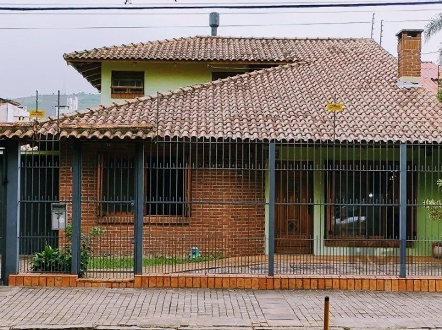 Foto 1 de Casa com 3 Quartos à venda, 281m² em Partenon, Porto Alegre
