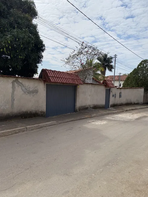 Foto 1 de Casa com 4 Quartos à venda, 176m² em Vila Alto da Gloria, Goiânia