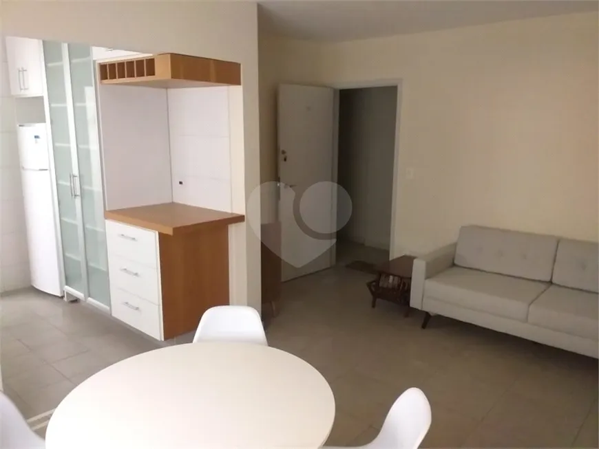 Foto 1 de Apartamento com 1 Quarto para alugar, 71m² em Santa Cecília, São Paulo