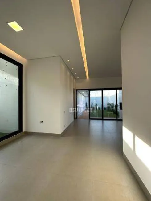 Foto 1 de Casa com 3 Quartos à venda, 130m² em Loteamento Bem Viver, Uberlândia