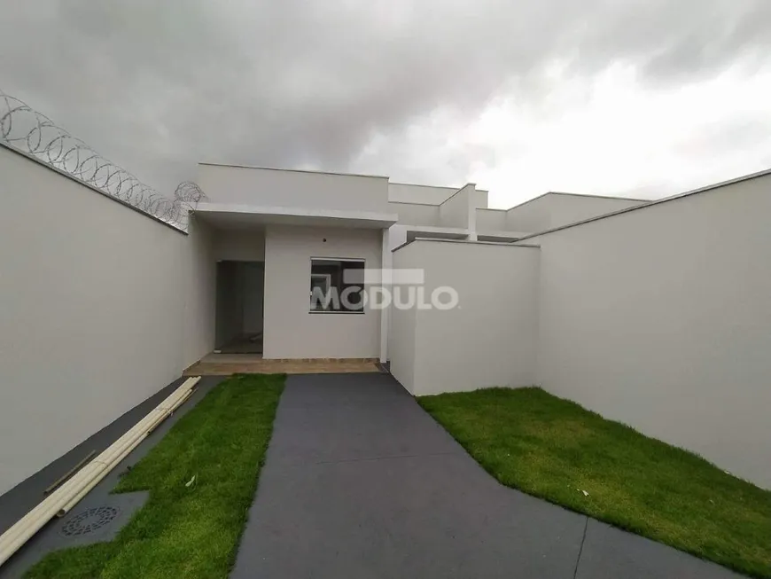 Foto 1 de Casa com 3 Quartos à venda, 78m² em Vida Nova, Uberlândia