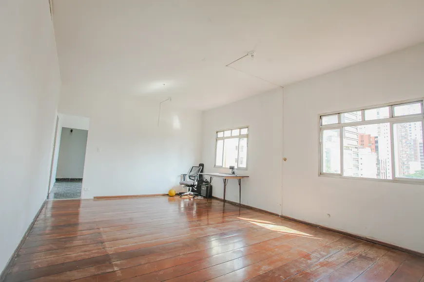 Foto 1 de Apartamento com 3 Quartos à venda, 168m² em Higienópolis, São Paulo