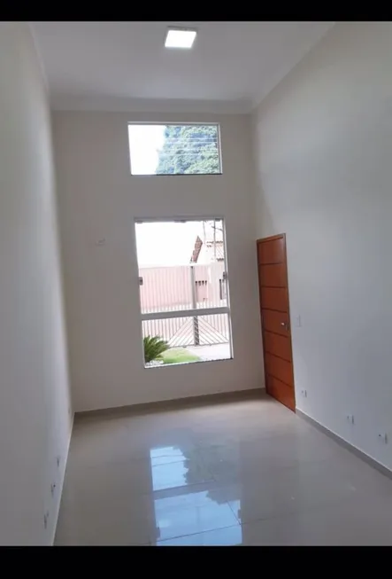 Foto 1 de Casa com 3 Quartos à venda, 78m² em Sabara I, Londrina