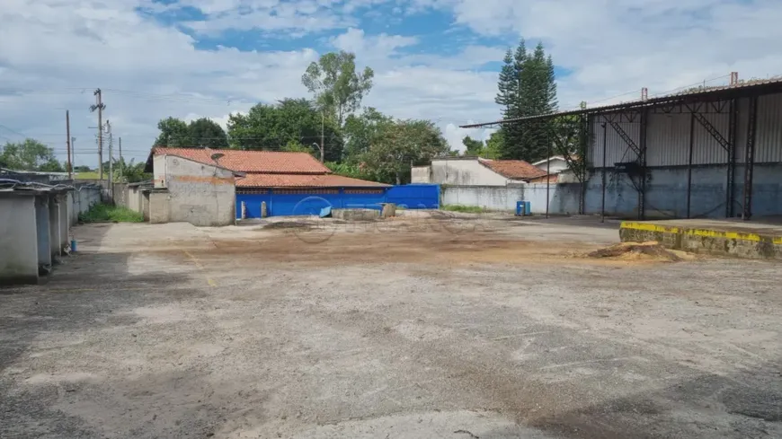 Foto 1 de Galpão/Depósito/Armazém para alugar, 700m² em Eugênio de Melo, São José dos Campos