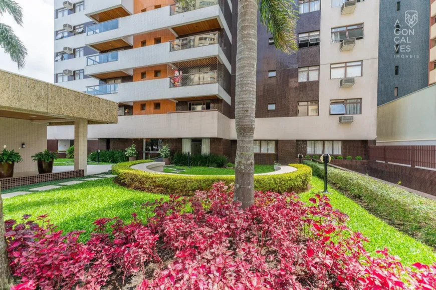 Foto 1 de Cobertura com 5 Quartos para alugar, 310m² em Cabral, Curitiba