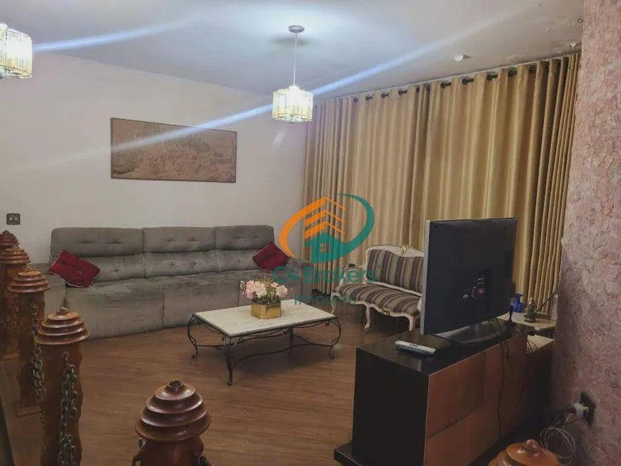 Foto 1 de Casa com 4 Quartos para alugar, 300m² em Vila Rosalia, Guarulhos