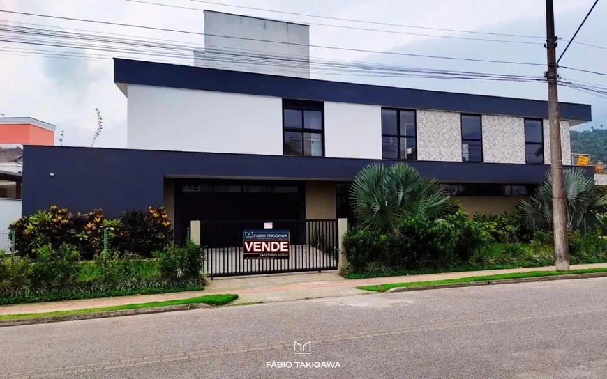 Foto 1 de Casa com 4 Quartos à venda, 382m² em Cachoeira do Bom Jesus, Florianópolis